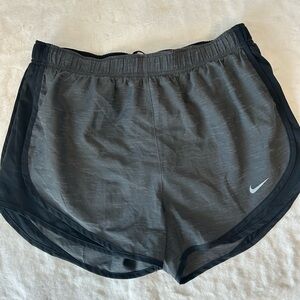 Nike Women's Gray Running Shorts Size Medium